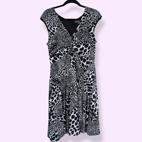 Liz Claiborne Animal Print Tulip Hem Dress - Picture 5 of 10